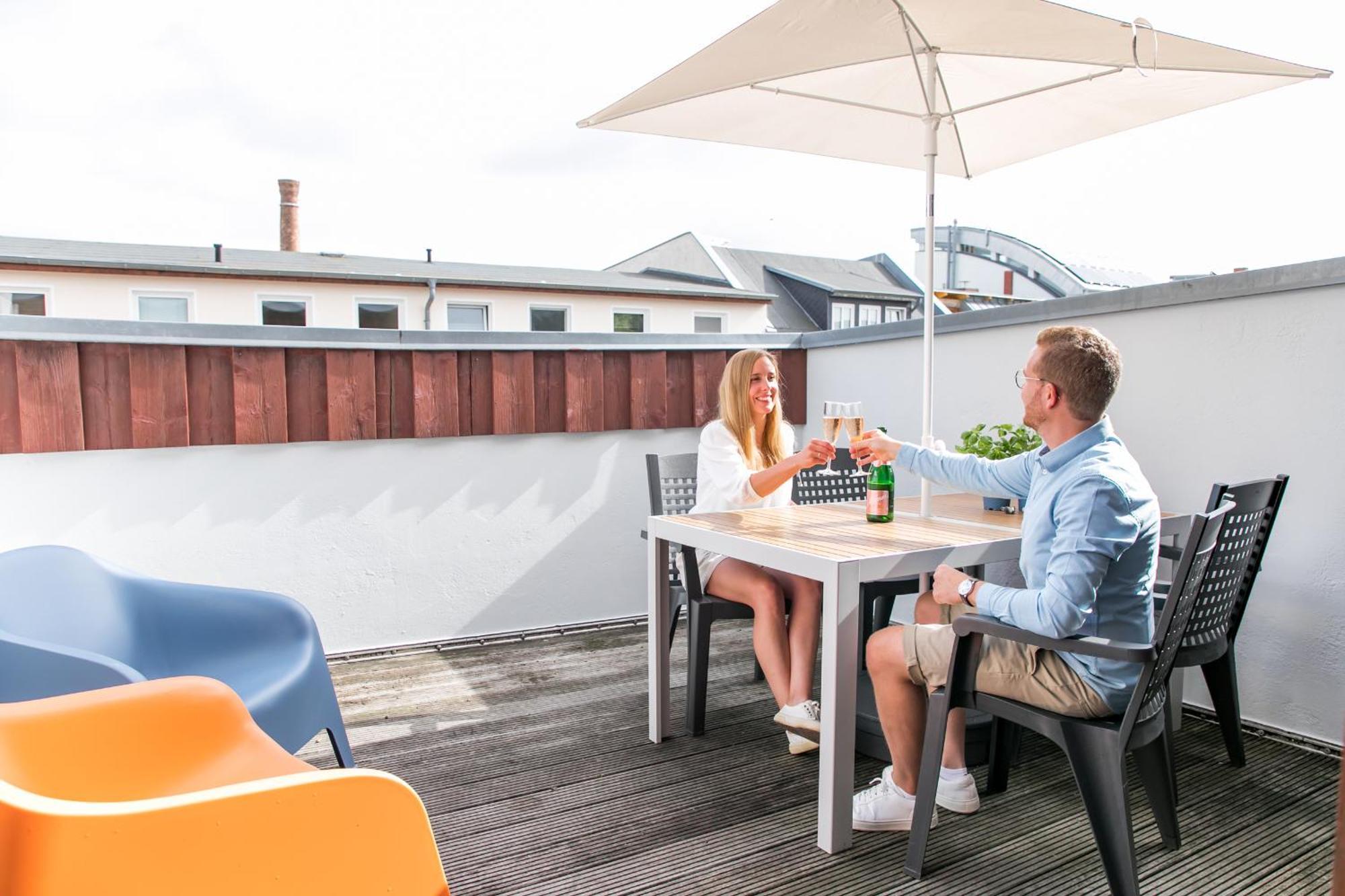 City Apartment "Hans Seat" Rostock Mit Rooftop-Terrasse Esterno foto